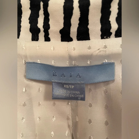 Baia Black and White Trench Coat size XS - Picture 3 of 5